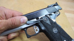 02 rozebrání zbraně.jpg